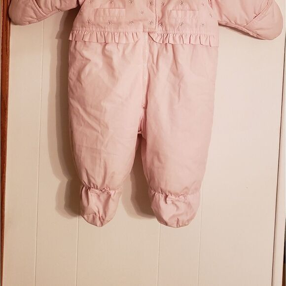 Adorable Pink Infant Snowsuit Sz. 0-9 Months - Picture 2 of 6